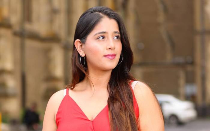 Chandni Bhagwanani Age: Know Her Height, Weight, Net Worth, Family, Wiki, Measurements, Biography & Facts – Celebritymore.com