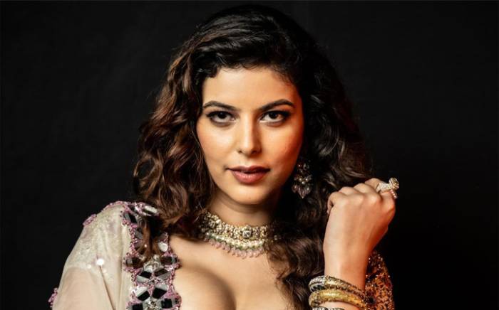 Salonie Patel Age: Know Her Height, Weight, Net Worth, Family, Wiki, Measurements, Biography & Facts – Celebritymore.com