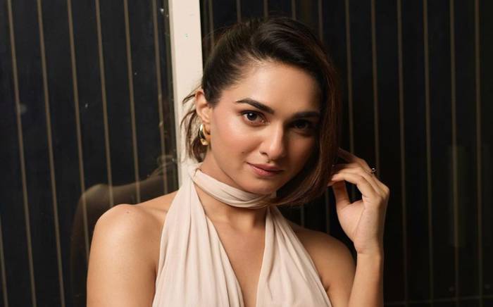 Kritika Singh Yadav Age: Know Her Height, Weight, Net Worth, Family, Wiki, Measurements, Biography & Facts – Celebritymore.com