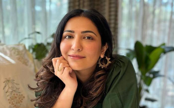 Eisha Chopra Age: Know Her Height, Weight, Net Worth, Family, Wiki, Measurements, Biography & Facts