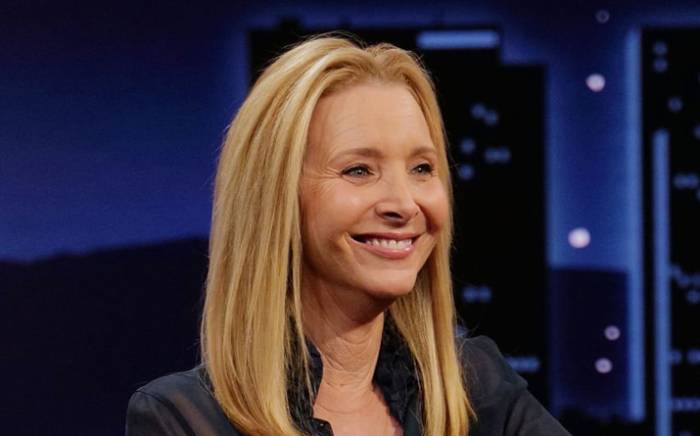 Lisa Kudrow Age: Know Her Height, Weight, Net Worth, Family, Wiki, Measurements, Biography & Facts